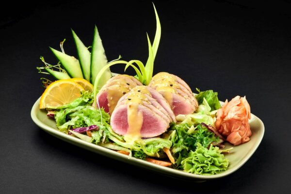 MAGURO SALAD (12 szt.)